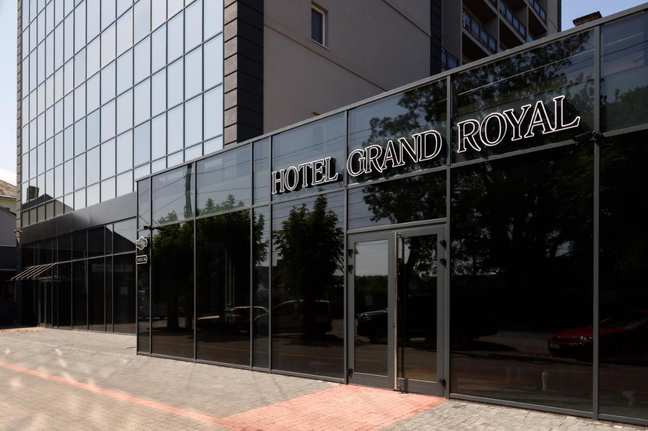 מלון צ'רנוביץ Grand Royal מראה חיצוני תמונה
